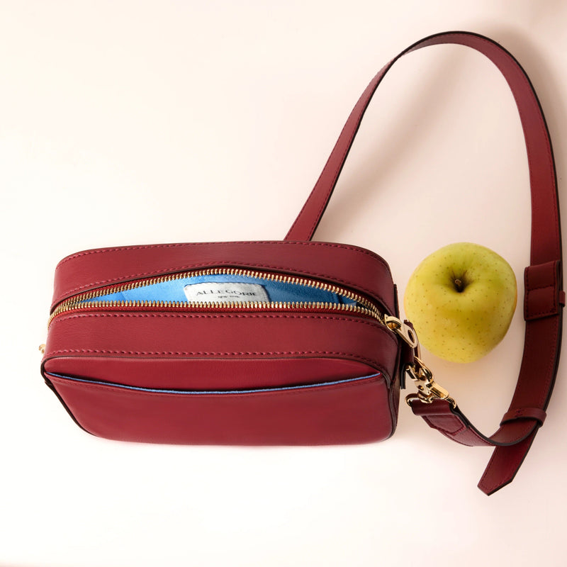 Messenger Leather Bag Red. Apple Red Crossbody Purse. Medium Shoulder Bag  Bright Strap Tassel. Persian Red Bag. - Etsy